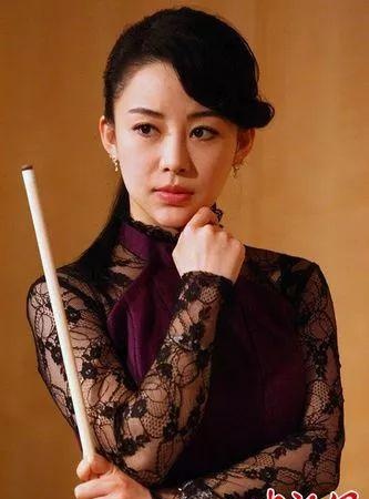 “台球女皇”潘晓婷：37岁了，她的“盛世美颜”总有强大气场