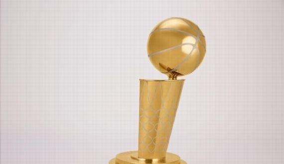 勇士今年的总冠军奖杯是新设计的 刻有过去75支总冠军球队名字