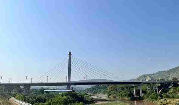 五条“大动脉”全线通车！元江滨江园林旅游城市建设大进步