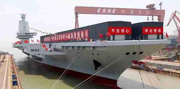 中美航母造价对比：美国福特级超150亿美元，中国福建舰是多少
