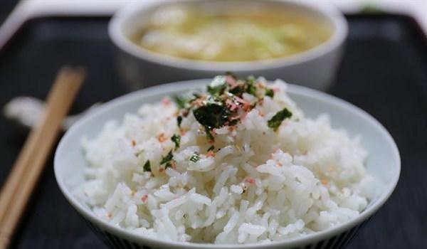大米怎么吃才健康？购买大米要避开几种，商贩自己都不吃