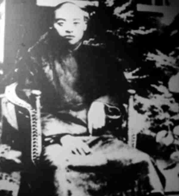 1951年，河南一名马姓小伙被政府调查组告知：你父亲是杨靖宇将军